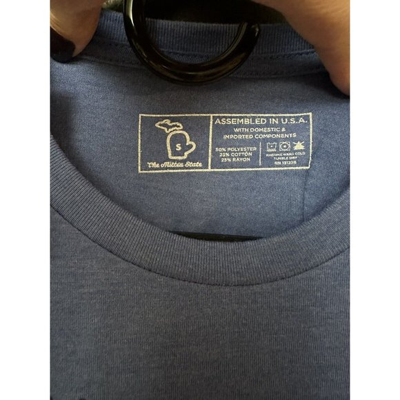 The Mitten State UofM Michigan Crew Neck Blue TShirt Size Small Unisex Wolverine - Picture 4 of 7